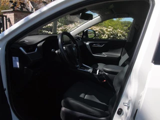 Toyota RAV4 – thumbnail 12