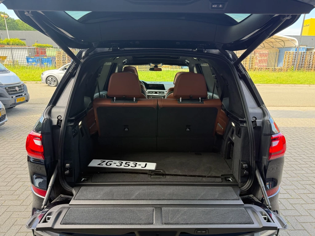 BMW X7 – foto 12