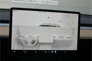 Tesla Model Y – thumbnail 17
