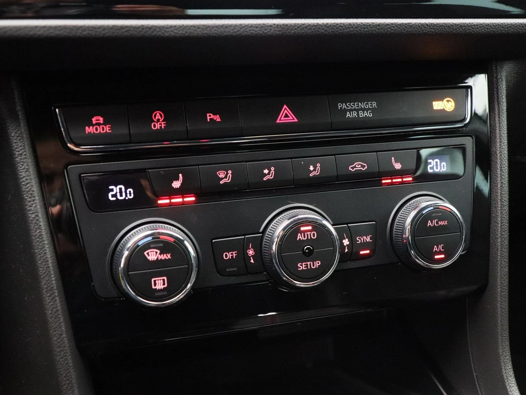 SEAT Leon – foto 32