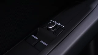 Land Rover Defender – thumbnail 38