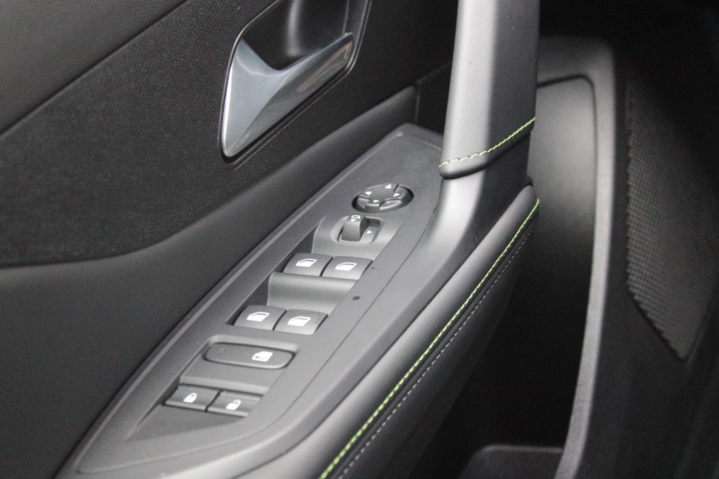 Peugeot 408 – foto 18