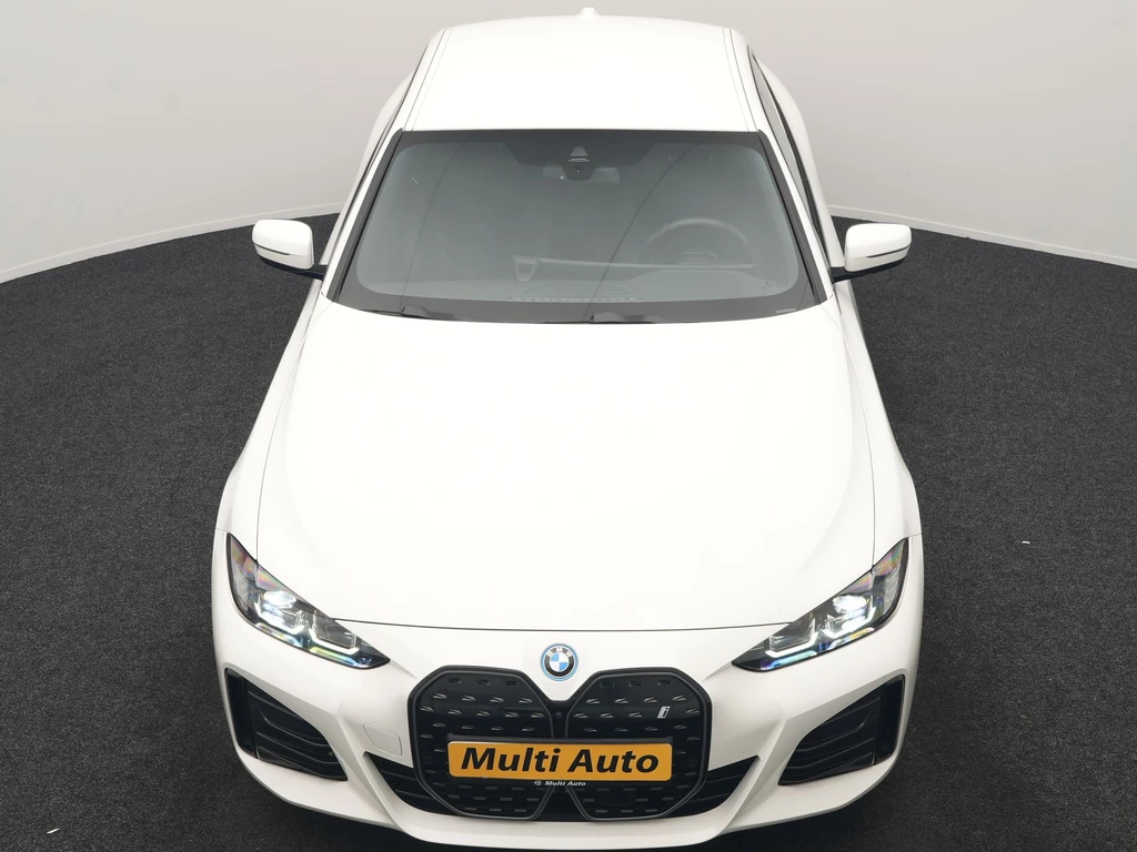 BMW i4 – foto 11