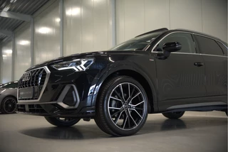 Audi Q3 – thumbnail 2