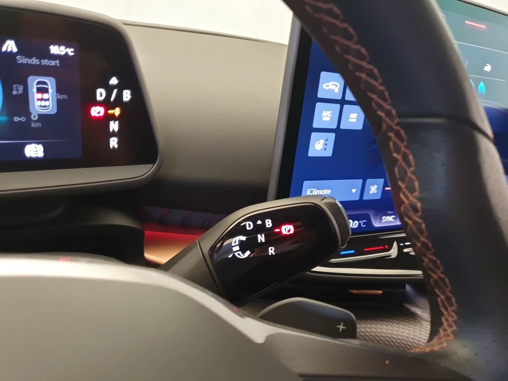 CUPRA Tavascan – foto 10