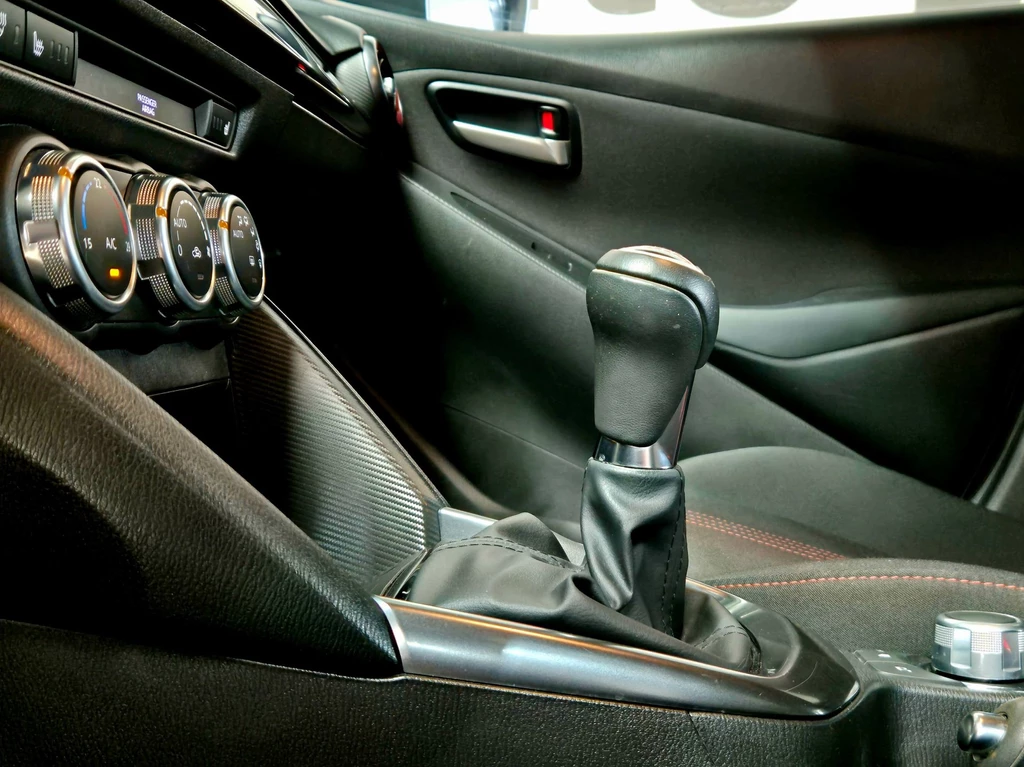 Mazda 2 – foto 39