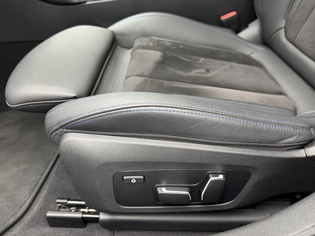 BMW i4 – foto 25
