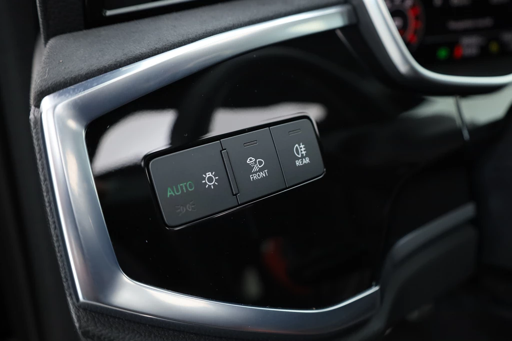 Audi RSQ3 – foto 16