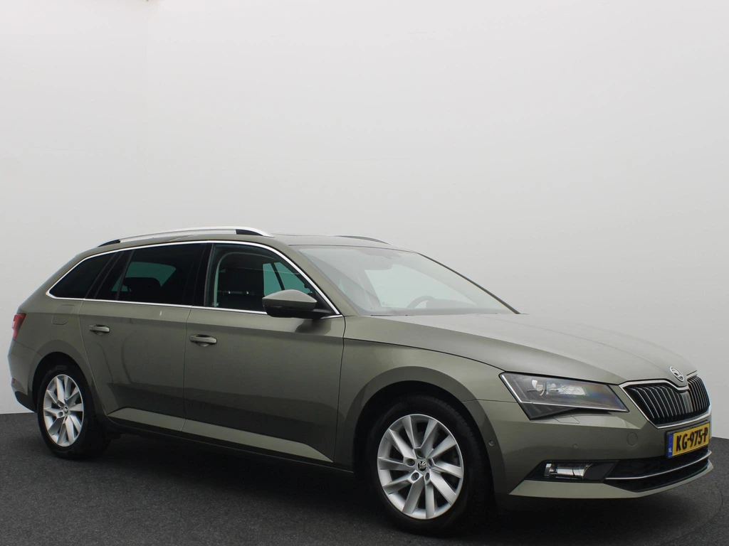 Škoda Superb – foto 8