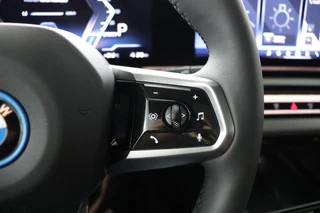 BMW i5 – thumbnail 18