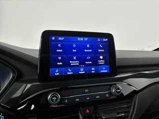 Ford Kuga – thumbnail 23