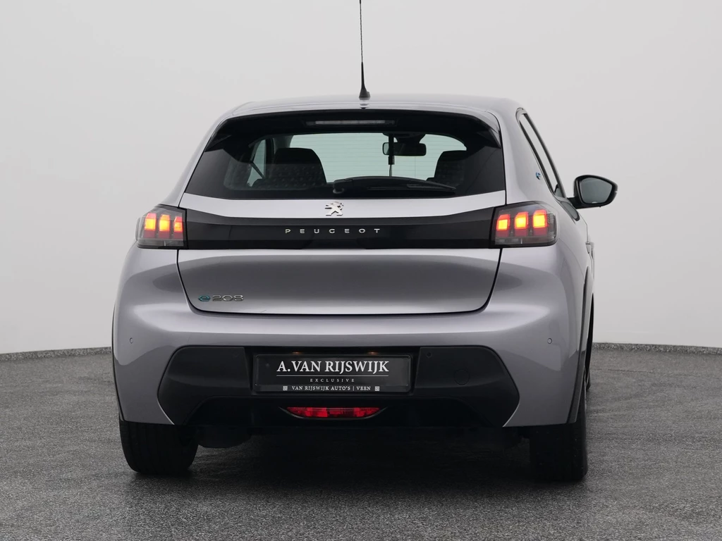 Peugeot e-208 – foto 8