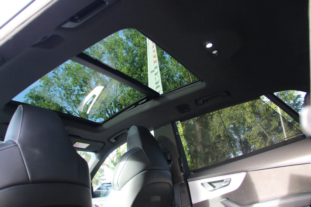 Audi Q8 – foto 9
