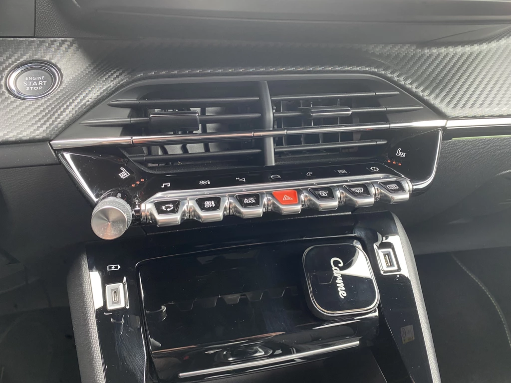 Peugeot 208 – foto 32