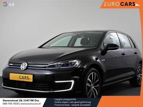 Volkswagen Golf e-Golf Edtion Navigatie Apple Carplay/Android auto Bluetooth Adaptieve Cruise Control Lichtmetalen Velgen 17" Parkeer sensoren