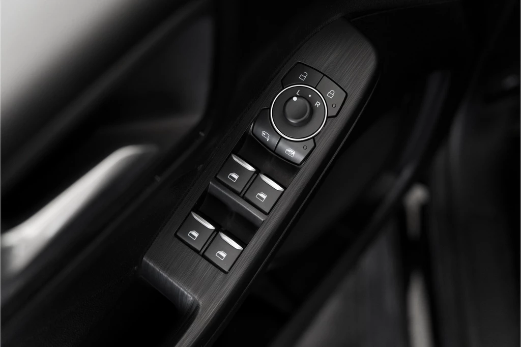 Ford Kuga – foto 32