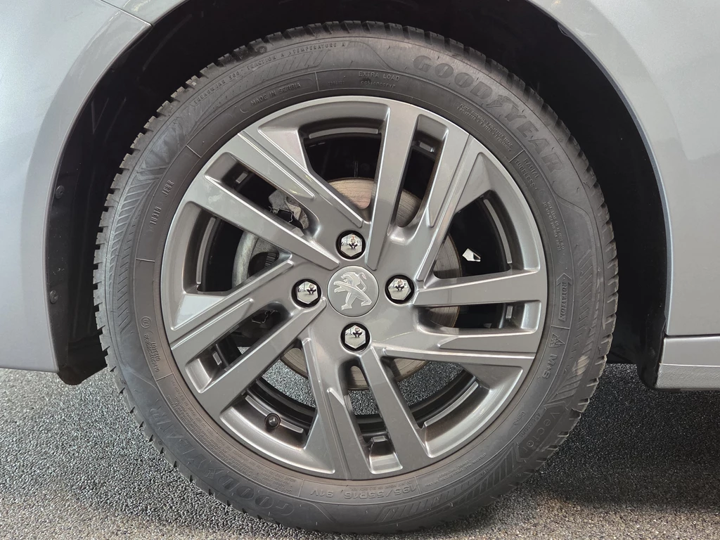 Peugeot 208 – foto 12