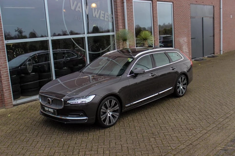 Volvo V90 2.0 B4 Business Pro Inscription| BTW auto | 1e eigenaar | NL auto | 20 inch | Panoramadak | Harman Kardon | BLIS | Stuurverwarming | Stoelverwarming | Head-up | Trekhaak | Cruise control