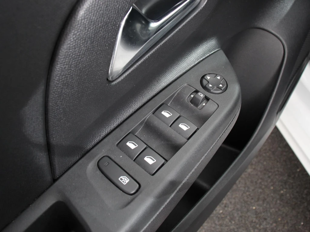 Opel Corsa – foto 16