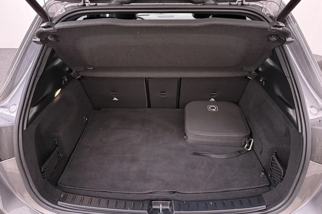 Mercedes-Benz EQA – foto 15