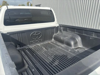 Toyota Hilux – thumbnail 14