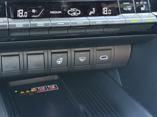 Toyota C-HR – thumbnail 25