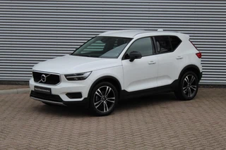 Volvo XC40 – thumbnail 2