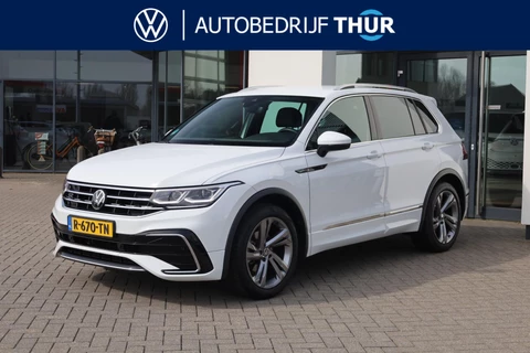 Volkswagen Tiguan 1.5 TSI R-Line Business+ 110KW/150PK DSG, NL auto 1e eigenaar nieuw door ons geleverd en onderhouden, LED Matrix, easy open keyless, R Line in en exterieur, navigatie, Carplay, Parkeercamera, elektrische achterklep, privacy glas