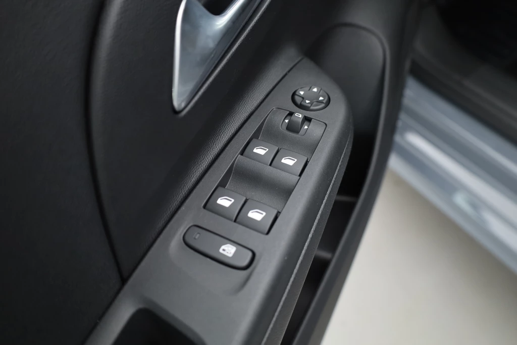 Opel Corsa – foto 12