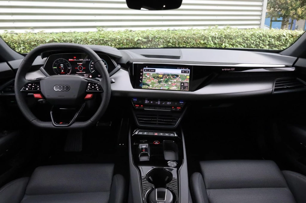Audi e-tron GT – foto 21