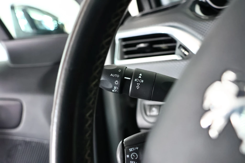 Peugeot 208 – foto 23
