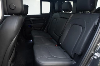 Land Rover Defender – thumbnail 12