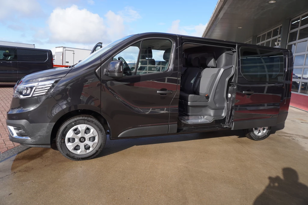 Renault Trafic – foto 1