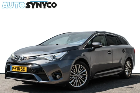Toyota Avensis Touring Sports 1.8 VVT-i Business Plus | Panoramadak | Camera | Cruise Control | Climate Control