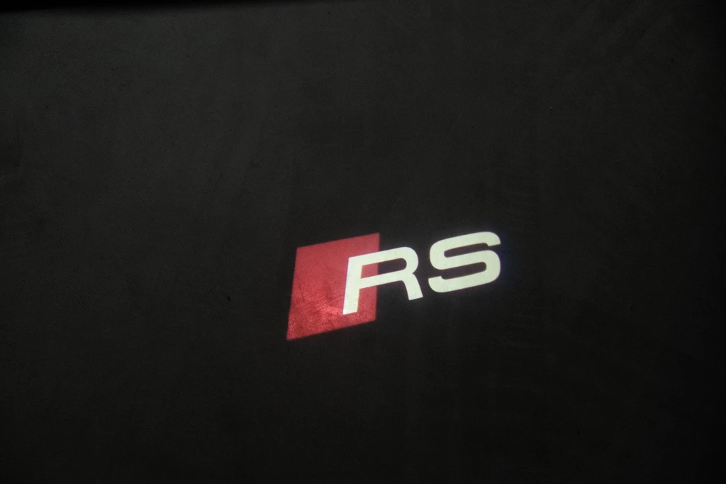 Audi RSQ8 – foto 13