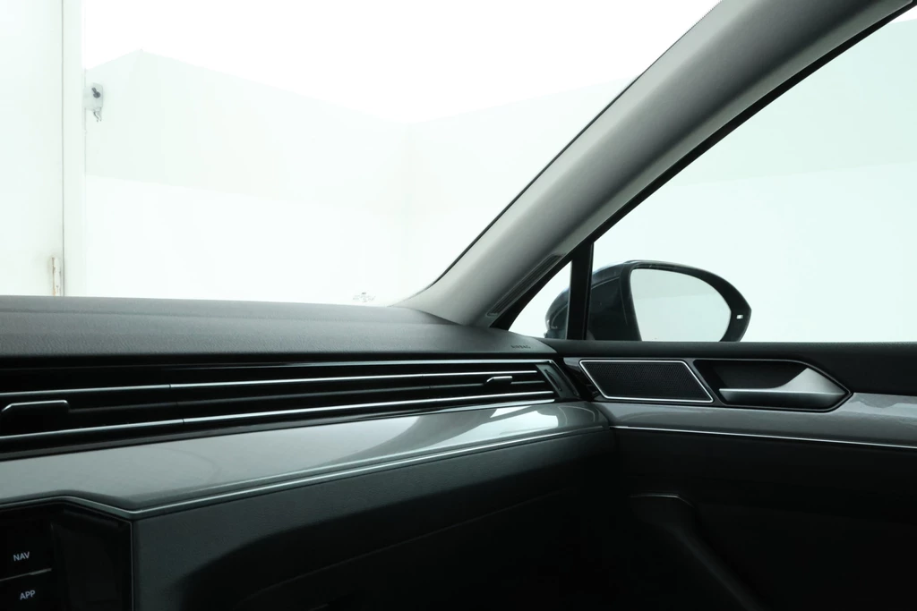 Volkswagen Passat – foto 36