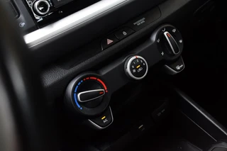 Kia Stonic – thumbnail 27
