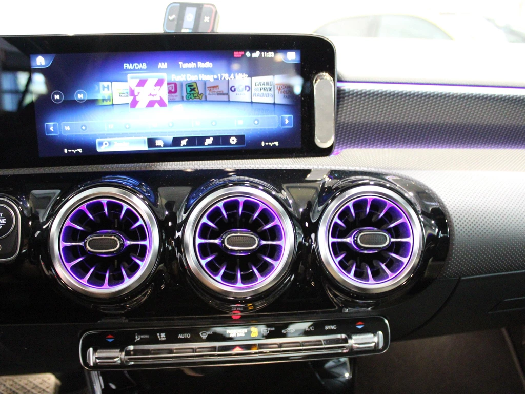 Mercedes-Benz CLA – foto 12