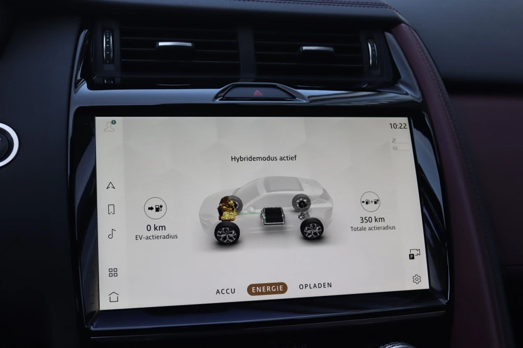 Jaguar E-PACE – foto 31