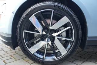 Polestar 4 – thumbnail 9
