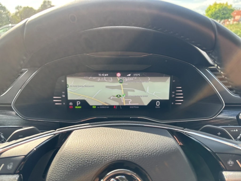 Škoda Superb – foto 16