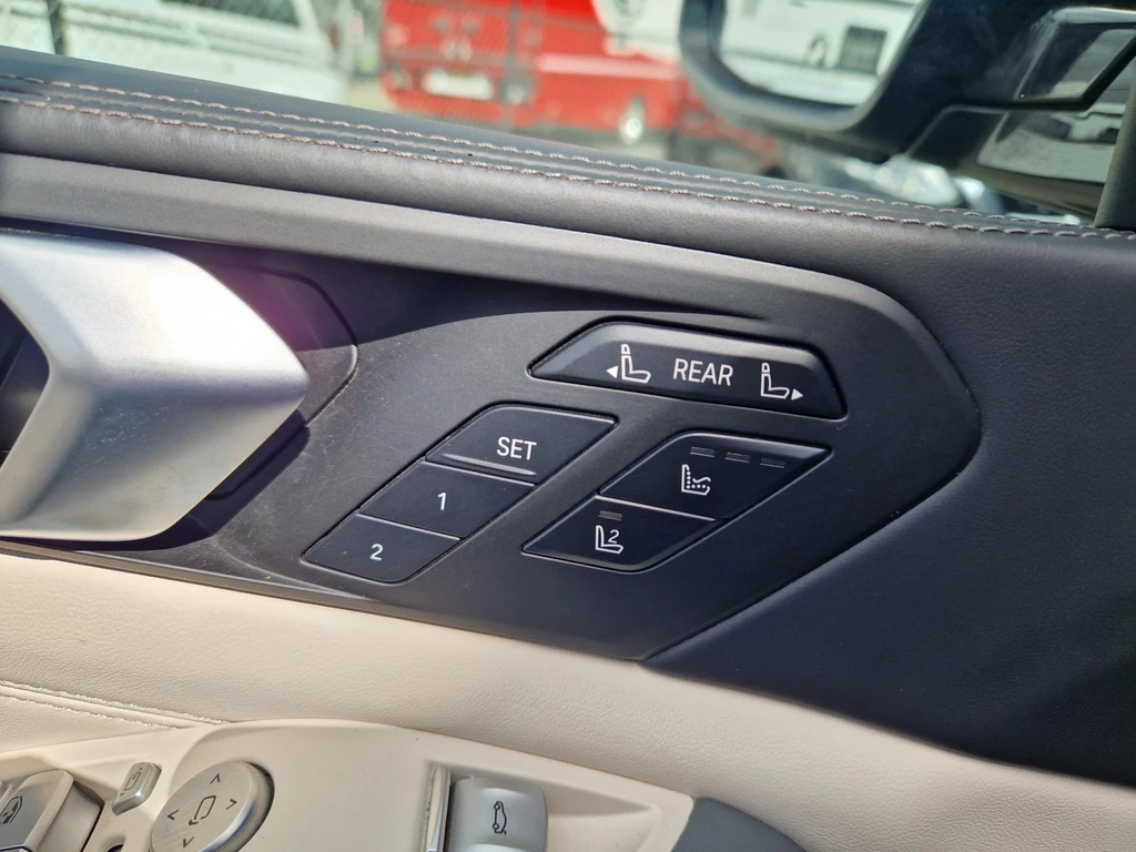 BMW X7 – foto 15