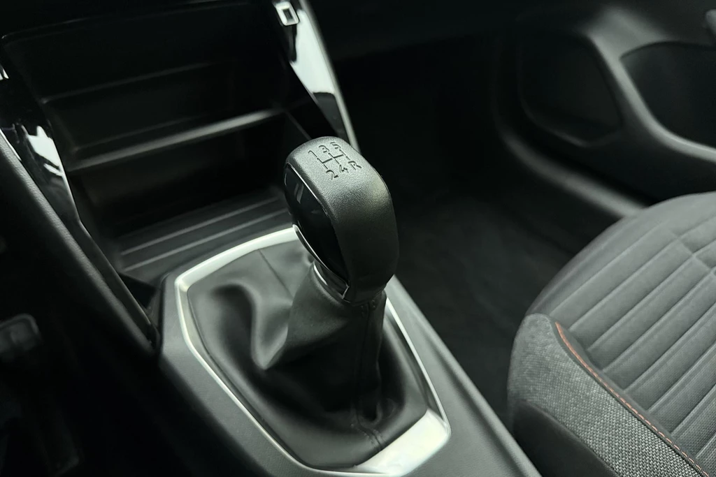 Peugeot 208 – foto 28