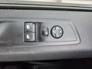 Opel Vivaro – thumbnail 11