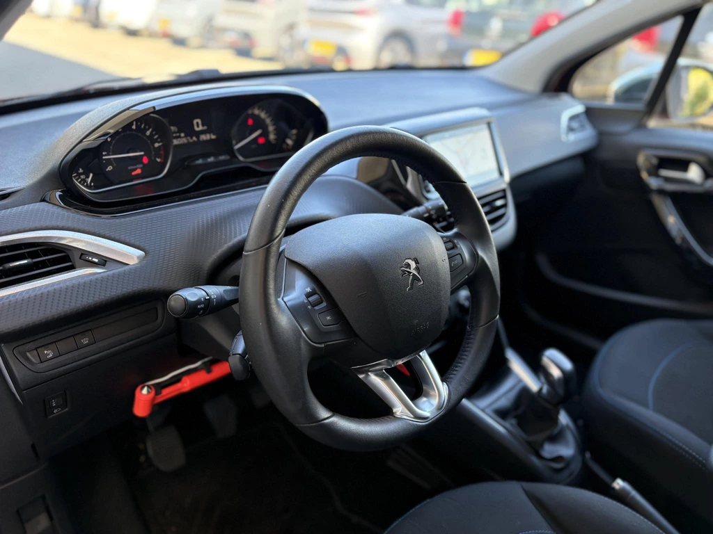 Peugeot 208 – foto 16