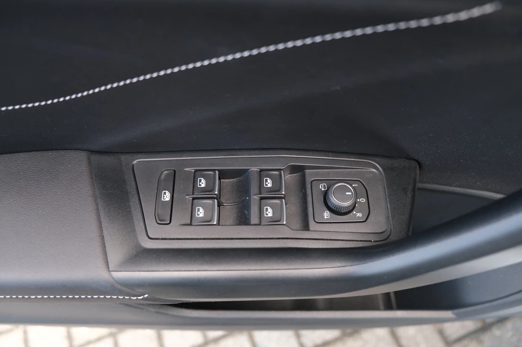 Volkswagen T-Roc – foto 15
