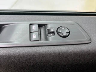 Opel Vivaro – thumbnail 34
