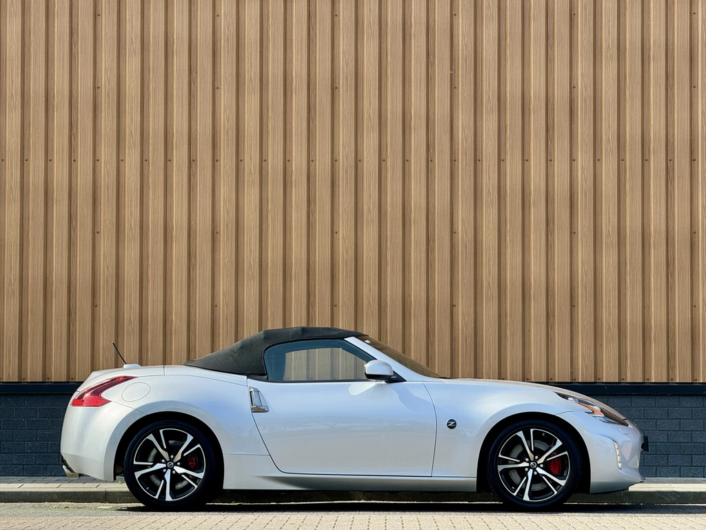Nissan 370Z – foto 8