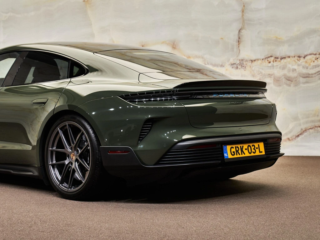 Porsche Taycan – foto 6