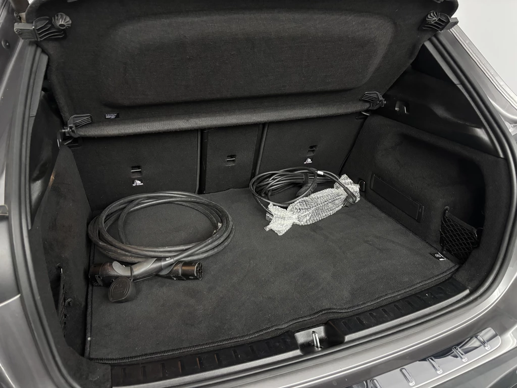 Mercedes-Benz EQA – foto 13